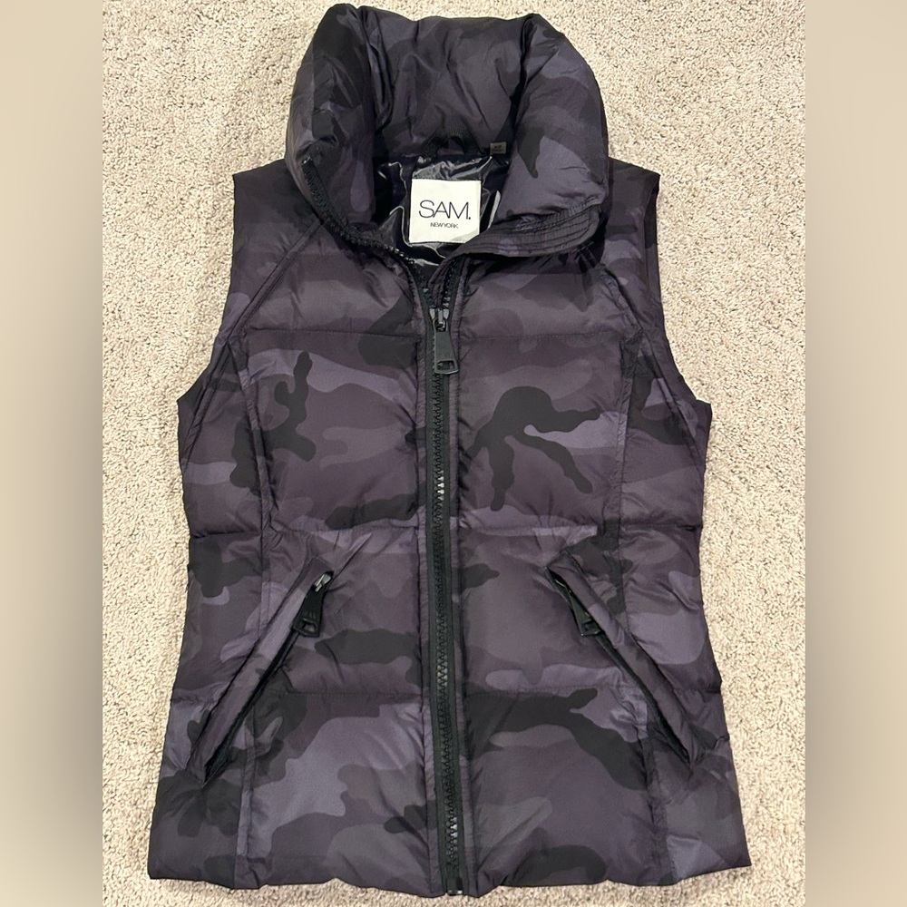 SAM. Freedom Down Puffer Vest Matte Black Camo Sz XS